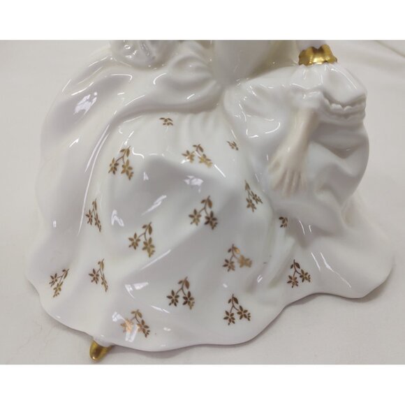 Royal Doulton My Love HN2339 Figurine Bone China England Vintage Collectible - Picture 2 of 7